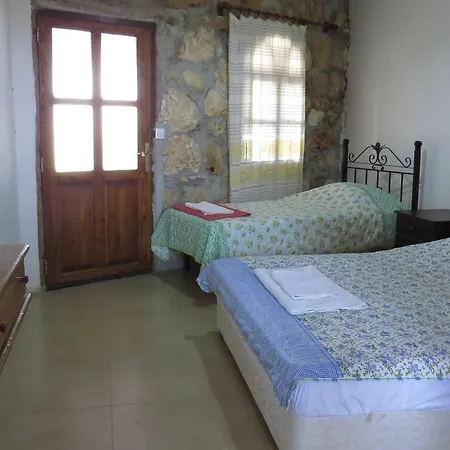 Elausa & Restaurant אתר נופש *