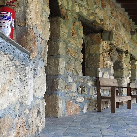 Elausa & Restaurant * Rizokarpaso