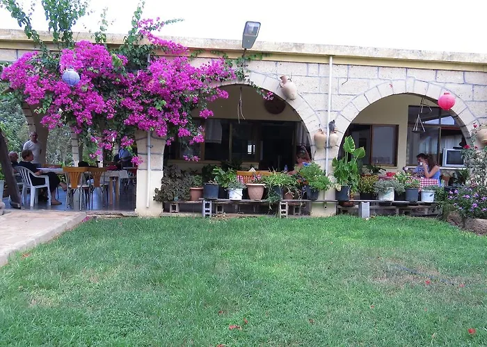 Resort Elausa & Restaurant Rizokarpaso