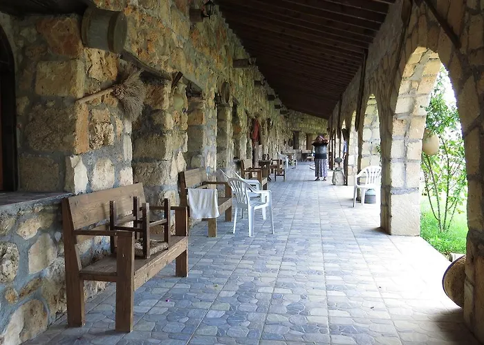 Elausa & Restaurant Resort