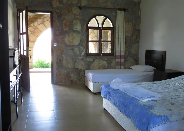 Elausa & Restaurant Resort *