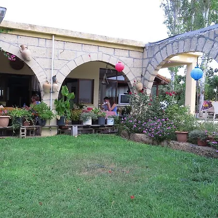Elausa & Restaurant Resort