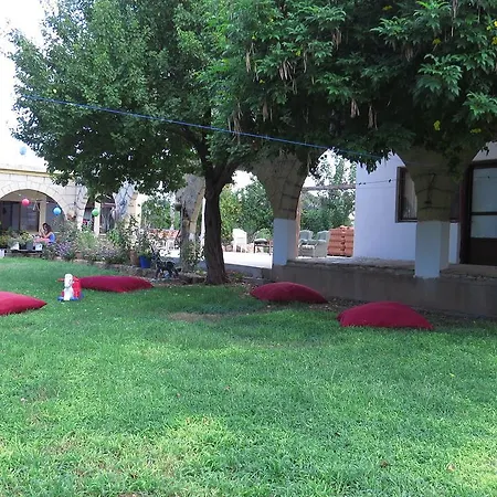 Elausa & Restaurant * Rizokarpaso