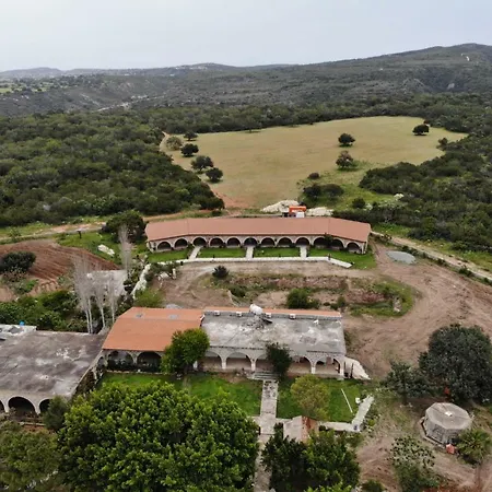 Resort Elausa & Restaurant Rizokarpaso