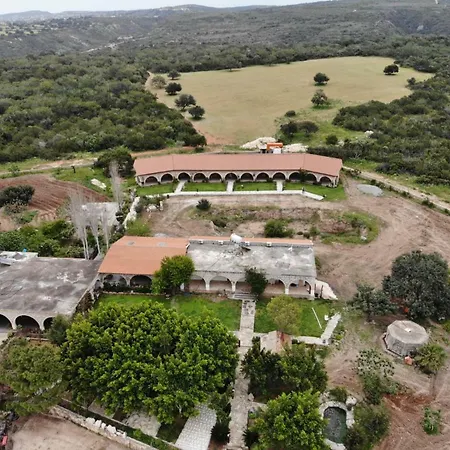 Resort Elausa & Restaurant
