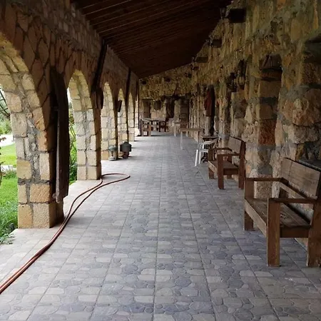 Elausa & Restaurant