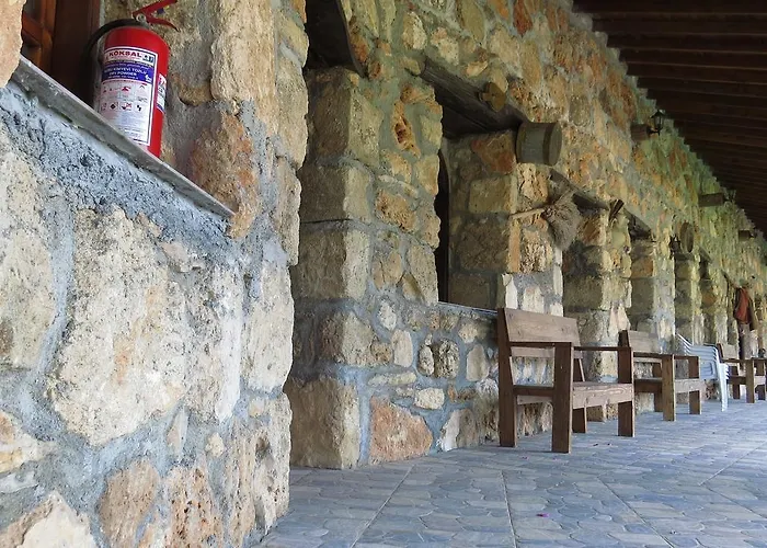 Elausa & Restaurant * Rizokarpaso