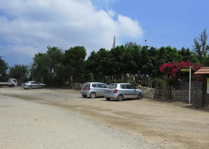 Elausa & Restaurant * Rizokarpaso