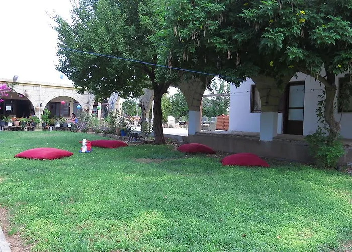 Elausa & Restaurant * Rizokarpaso